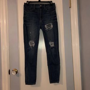 AEO High Waisted Jeans